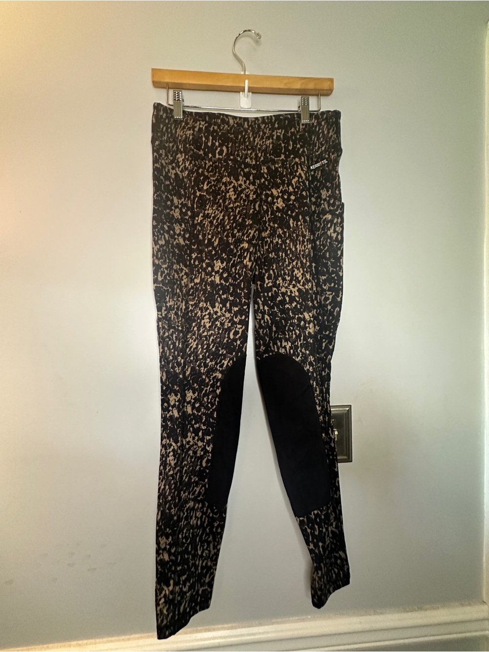 Black and Tan Speckled Equestrian Breeches with Knee Patches